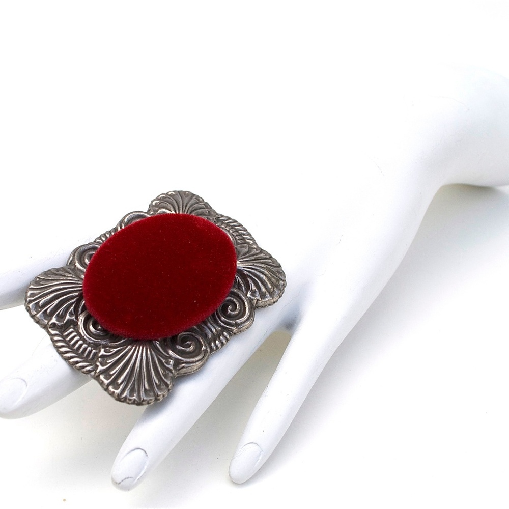 GASOLINE GLAMOUR RED VELVET RING - Picture 3 of 3